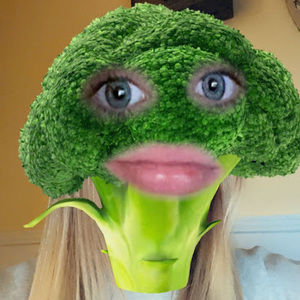 Meet your Posher, Lylah